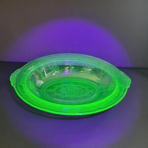 Cameo Ballerina  Anchor Hocking Green  Depression Vaseline Glass 10" x 2 Bowl